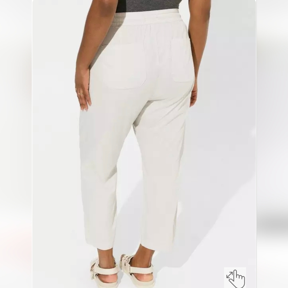 NWT Torrid Crop Stretch Poplin Pant - Picture 3 of 12